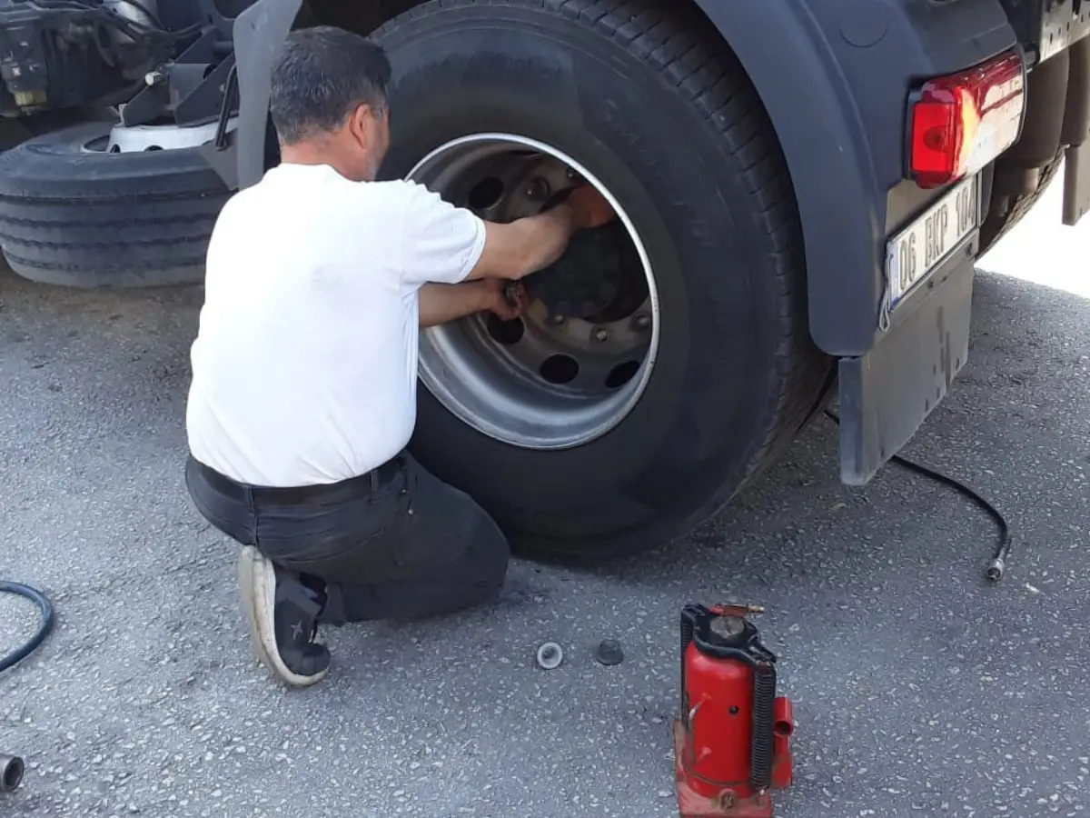 Şavşat Oto Lastikçi